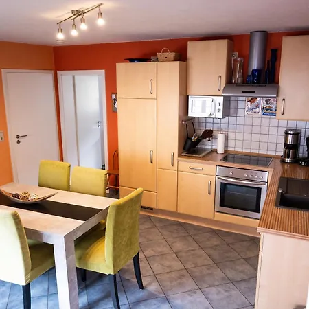 Am Steinbrunnen Apartment *